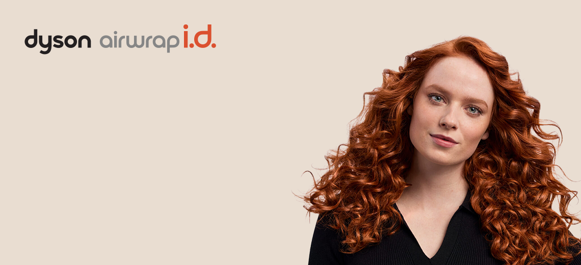Multistyler Dyson Airwrap&trade; cu conexiune Bluetooth&reg; , pentru o experiență personalizată de styling, este acum disponibil  &icirc;n ediția limitată Red Velvet / Gold!