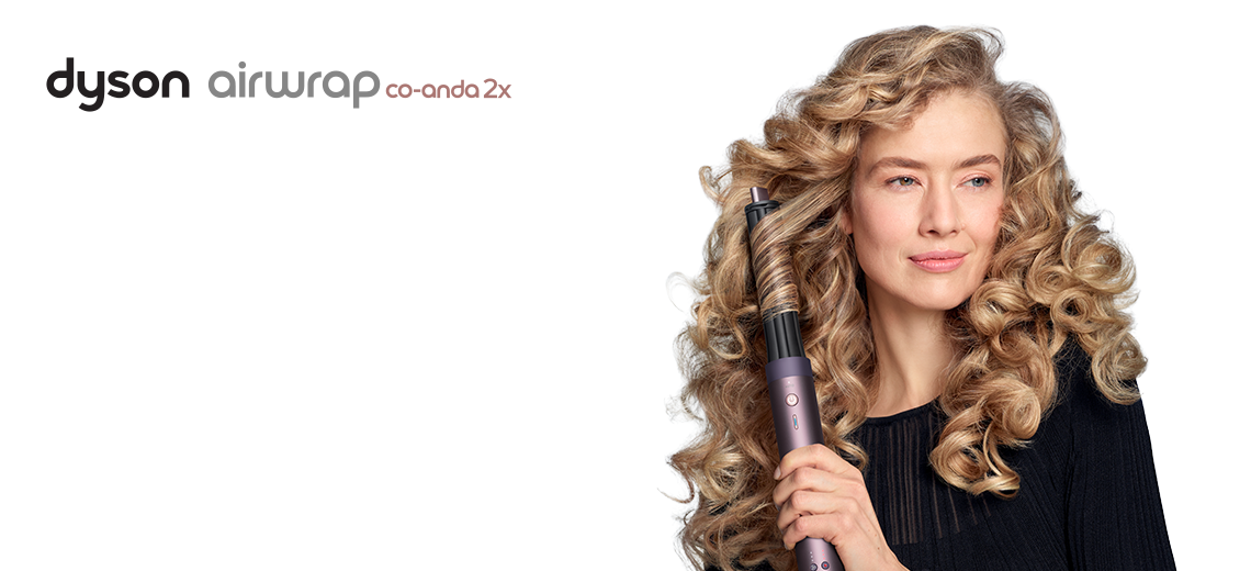 Cel mai nou multistyler Dyson Airwrap&trade; Co-anda2x cu conexiune Bluetooth&reg;, disponibil &icirc;n varianta Jasper Plum, oferă o experiență personalizată de styling și o putere mai mare a motorului, reduc&acirc;nd timpul de coafare.