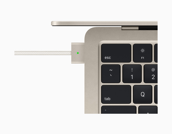 news macbook air 2022 starlight slide 3