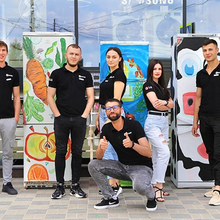 news colored refrigerators comrat img 2