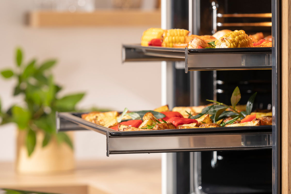 Pentru utilizare comodă a tăvilor