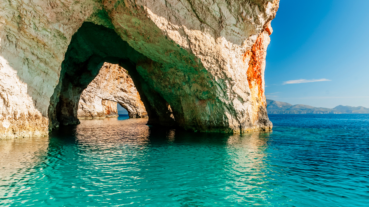 СТАНЬТЕ ЧАСТЬЮ ПРОИСХОДЯЩЕГО НА ЭКРАНЕ БЛАГОДАРЯ УСИЛЕНИЮ ГЛУБИНЫ