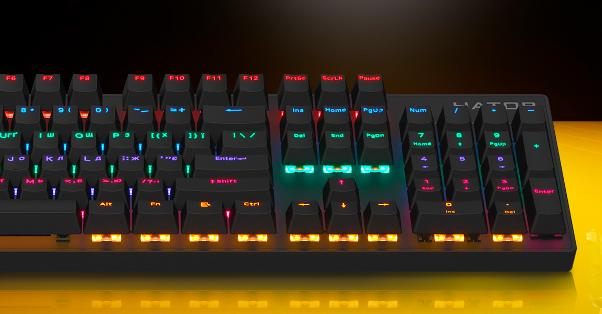 Panoul superior metalic sporește fiabilitatea tastaturii în utilizare.