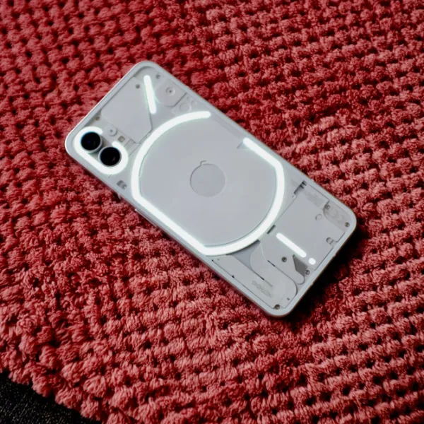 Nothing Phone 1 8 ГБ/ 256 ГБ/ Dual SIM/ Белый  photo 8 Nothing Phone 1 8 ГБ/ 256 ГБ/ Dual SIM/ Белый  photo 8