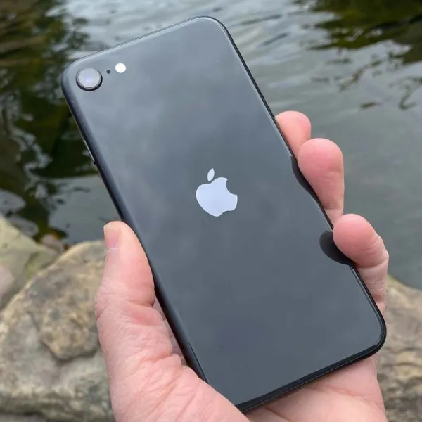 Apple iPhone SE 2020 3 ГБ/ 256 ГБ/ Single SIM/ Черный  photo 5 Apple iPhone SE 2020 3 ГБ/ 256 ГБ/ Single SIM/ Черный  photo 5