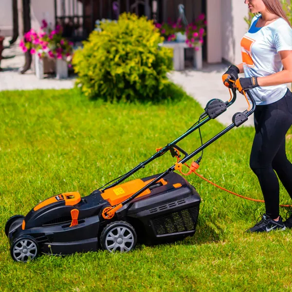 Mașină de tuns iarbă electrică Villager Villy 1300 E Manual photo 5