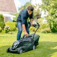 Mașină de tuns iarbă Electrică Bosch AdvancedRotak 650 (06008B9200) Manual photo 7