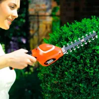Mașină de tuns gard viu Black&Decker GSL700KIT-QW cu acumulator photo 4