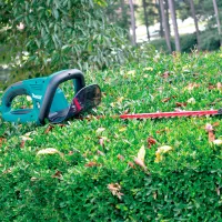 Mașină de tuns gard viu Makita UH5570 electrică photo 7