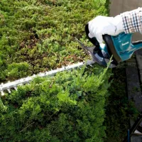 Mașină de tuns gard viu Makita UH4861 Electrică photo 6