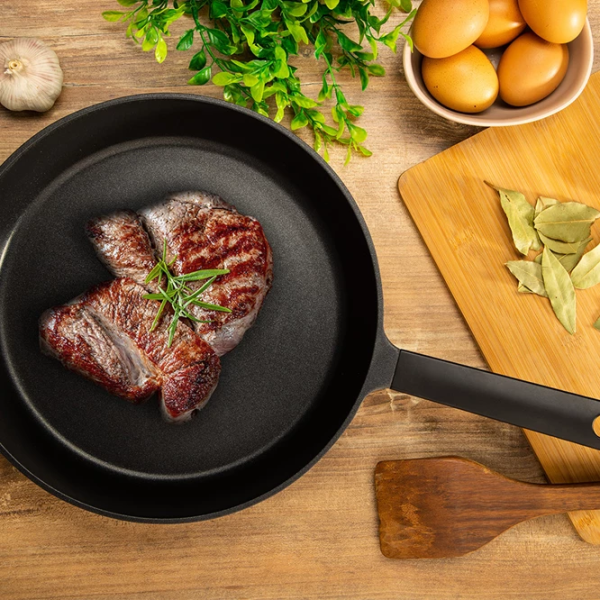 Сковорода Rondell ArtDeco RDA-1256 Классический / 24 см / Черный photo 8