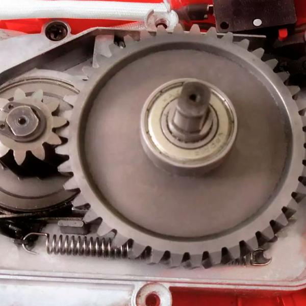 Fierăstrău cu lanţ Einhell GE-EC 2240 Electrică/ Red photo 8