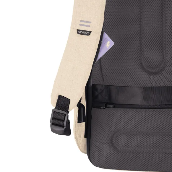 Рюкзак XD-Design Bobby Hero Spring 13.3"/ Khaki Бежевый/ 11.5 л photo 6 Рюкзак XD-Design Bobby Hero Spring 13.3"/ Khaki Бежевый/ 11.5 л photo 6