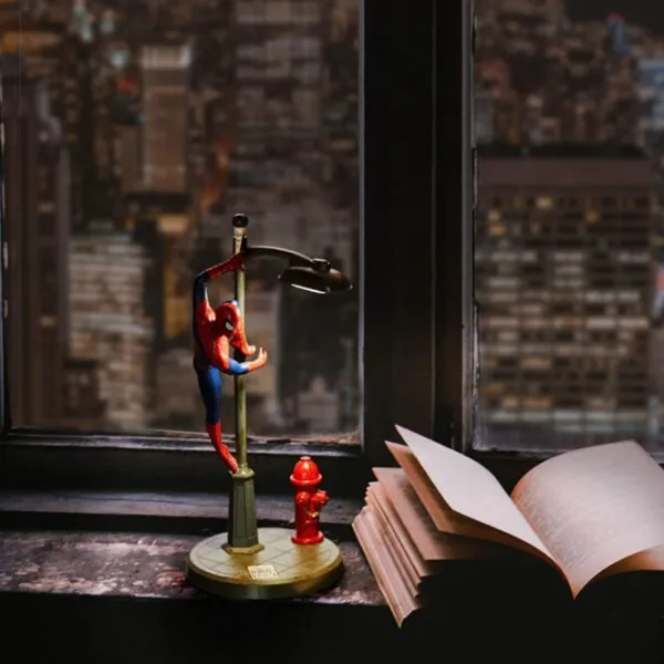 Настольная лампа фан Paladone Spiderman Красный photo 2 Настольная лампа фан Paladone Spiderman Красный photo 2