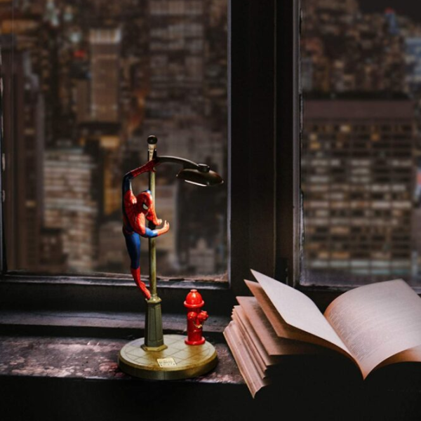 Настольная лампа фан Paladone Spiderman Красный photo 2 Настольная лампа фан Paladone Spiderman Красный photo 2