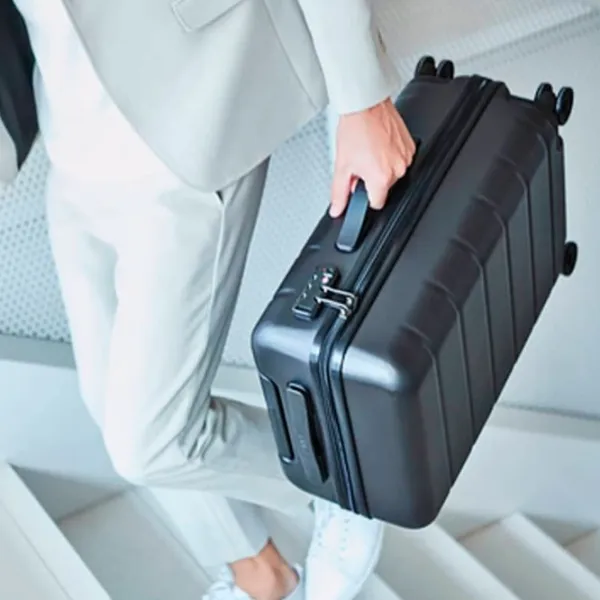 Чемодан Xiaomi Luggage classic 20" 38л/ Черный photo 7 Чемодан Xiaomi Luggage classic 20" 38л/ Черный photo 7