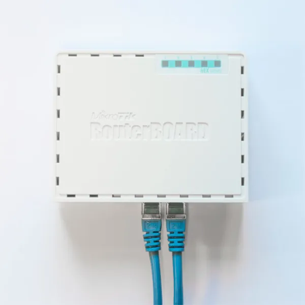 Маршрутизатор Mikrotik hEX Белый photo 4
