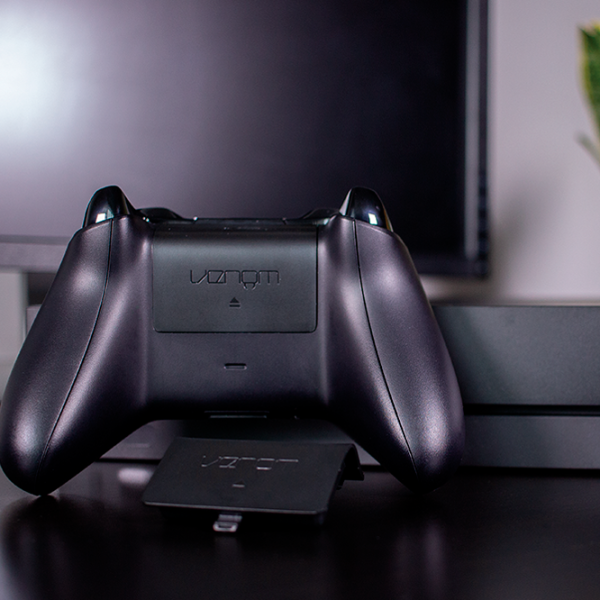 Acumulator pentru controller Venom VS2850 Xbox One/ Black photo 4