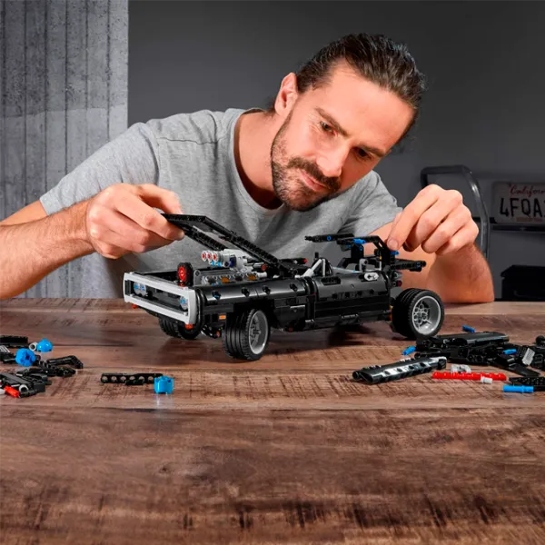 Детский конструктор LEGO Dom's Dodge Charger Fast & Furious/ Черный photo 4