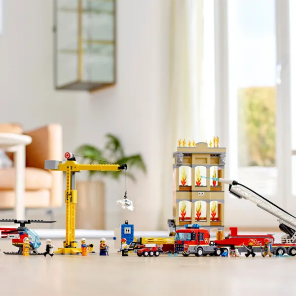 Конструктор LEGO Downtown Fire Brigade Пожарные/ Красный photo 4