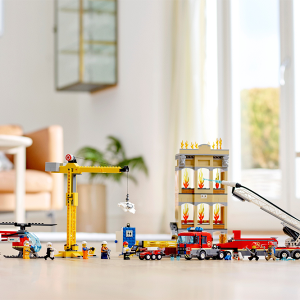 Конструктор LEGO Downtown Fire Brigade Пожарные/ Красный photo 4