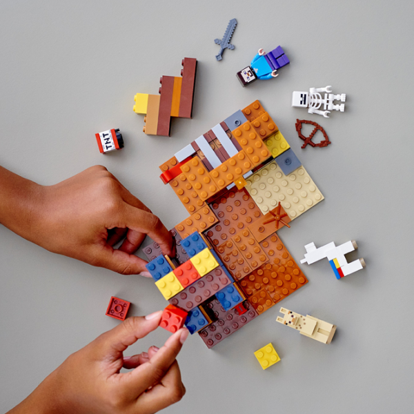 Детский конструктор LEGO The Trading Post Торговый пост/ Разноцветный photo 4