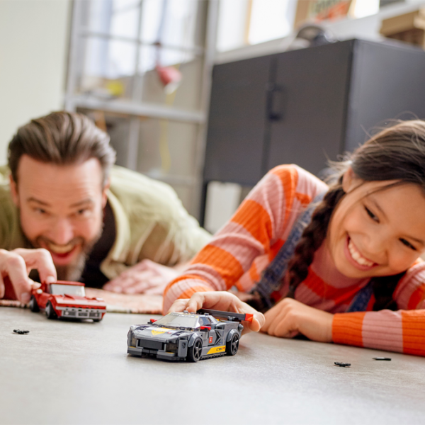 Детский конструктор LEGO Chevrolet Corvette1968 and C8.R Race Car Авто/ Разноцветный photo 4