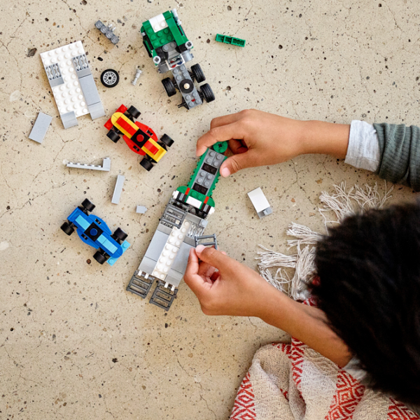 Детский конструктор LEGO Race Car Transporter Автомобиль/ Зелёный photo 5