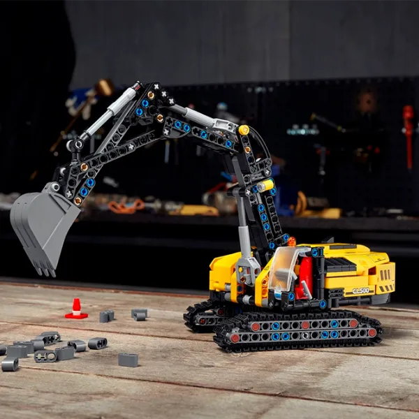 Детский конструктор LEGO Heavy-Duty Excavator Транспорт/ Желтый photo 6