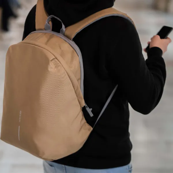 Rucsac XD-Design Bobby Soft anti-theft 15.6"/ Khaki/ 16 l photo 7