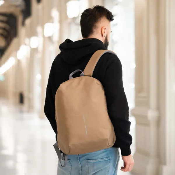 Rucsac XD-Design Bobby Soft anti-theft 15.6"/ Khaki/ 16 l photo 8