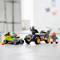 Constructor LEGO Batman vs. The Joker Batmobile Chase Personaj de film/ Multicolor photo 5