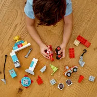 Constructor pentru copii LEGO Lightning McQueen's Race Day Mașină/ Red photo 4