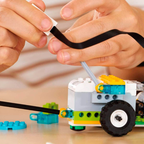 Конструктор LEGO WeDo 2.0 Starting Kit Робот/ Разноцветный photo 4