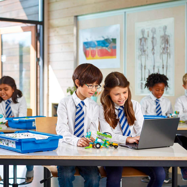 Конструктор LEGO WeDo 2.0 Starting Kit Робот/ Разноцветный photo 5