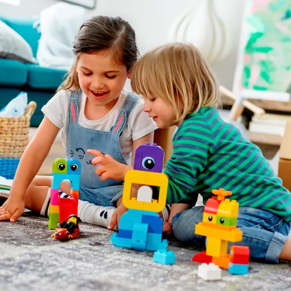 Конструктор LEGO Emmet and Lucy's Visitors Фигуры/ Разноцветный photo 5