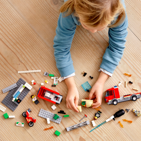 Конструктор LEGO Burger Bar Fire Rescue Пожарные/ Красный photo 4