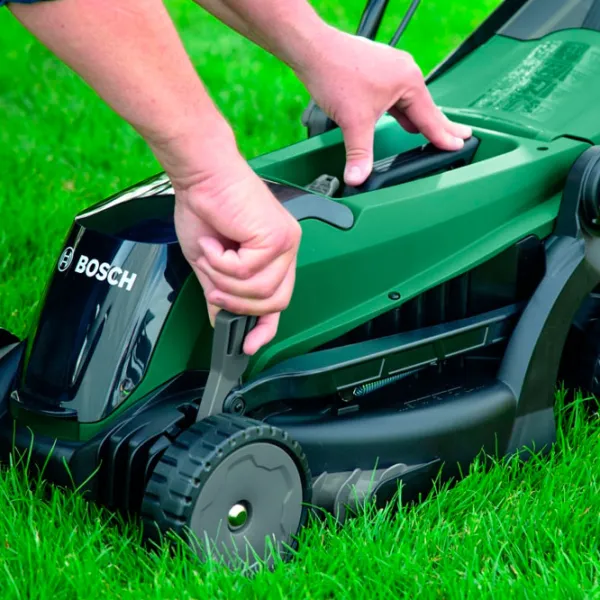 Газонокосилка аккумуляторный Bosch CityMower 18 (06008B9A00) Ручной photo 5