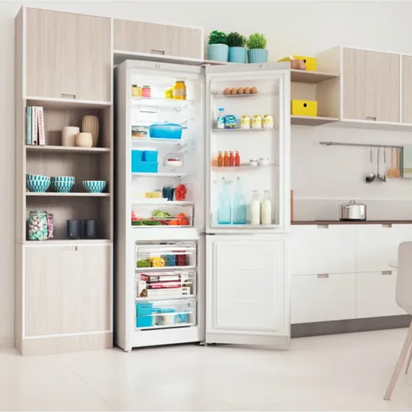 Frigider Indesit ITS 4200 W cu congelator jos 324 l / 196 cm / White photo 5