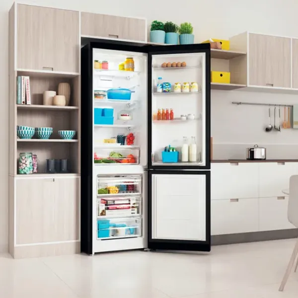 Frigider Indesit ITS 5200 B cu congelator jos 324 l / 196 cm / Black photo 6