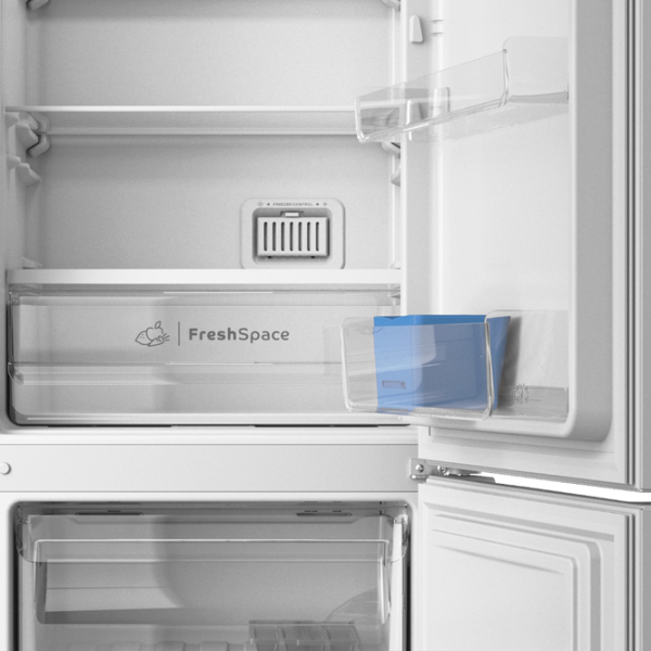 Frigider Indesit ITI 5201 W cu congelator jos 325 l / 196 cm / White photo 5