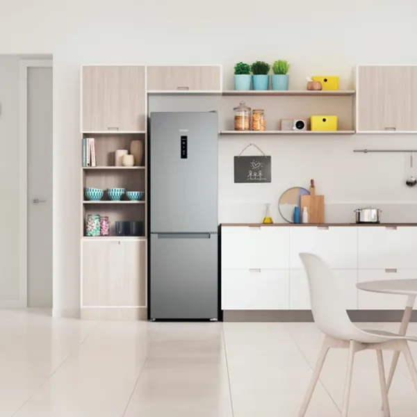 Frigider Indesit ITI 5181 S cu congelator jos 298 l / 185 cm / Silver photo 5