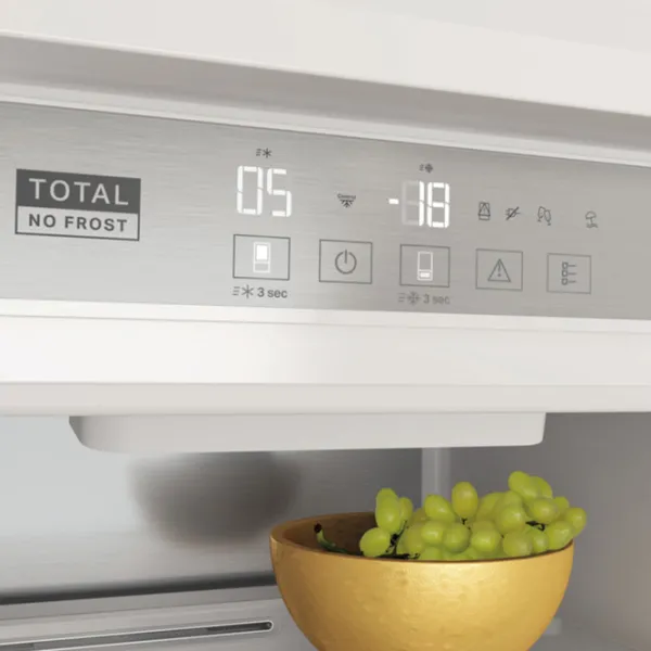 Frigider încorporabil Whirlpool WHC18 T573  250 l / 177 cm / White photo 5