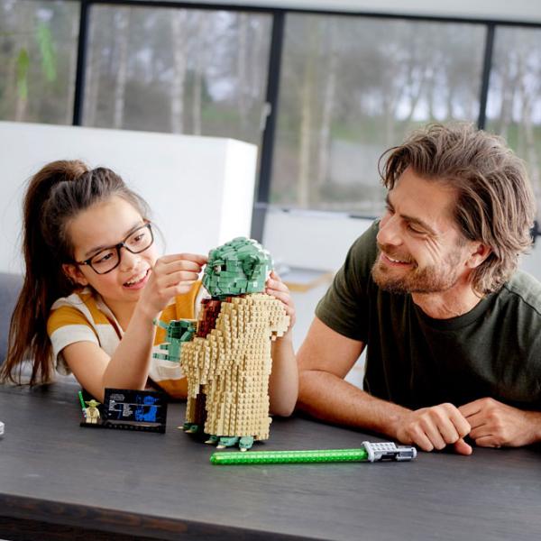 Детский конструктор LEGO Yoda Персонаж из фильма/ Зелёный photo 7