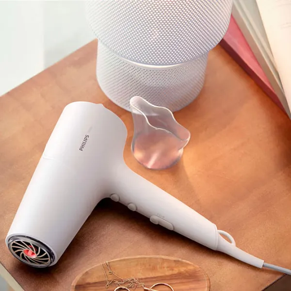 Uscător de păr Philips BHD500/00 2100 W / White photo 5