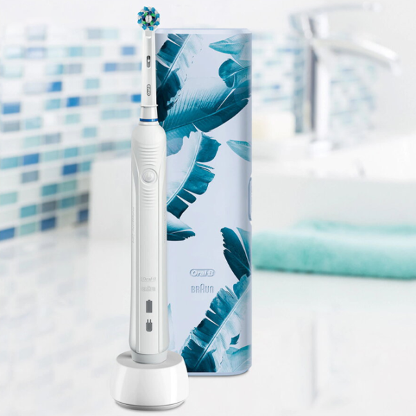 Зубная электрощетка Braun PRO 750 Cross Action 3D/ Белый photo 5 Зубная электрощетка Braun PRO 750 Cross Action 3D/ Белый photo 5