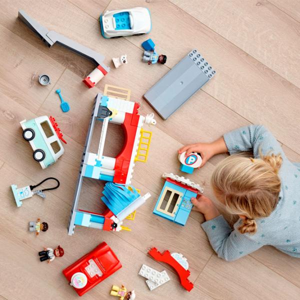 Детский конструктор LEGO Parking Garage and Car Wash Автомойка и гараж/ Серый photo 3