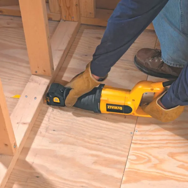 Сабельная пила Dewalt DWE305PK 525 Вт photo 6