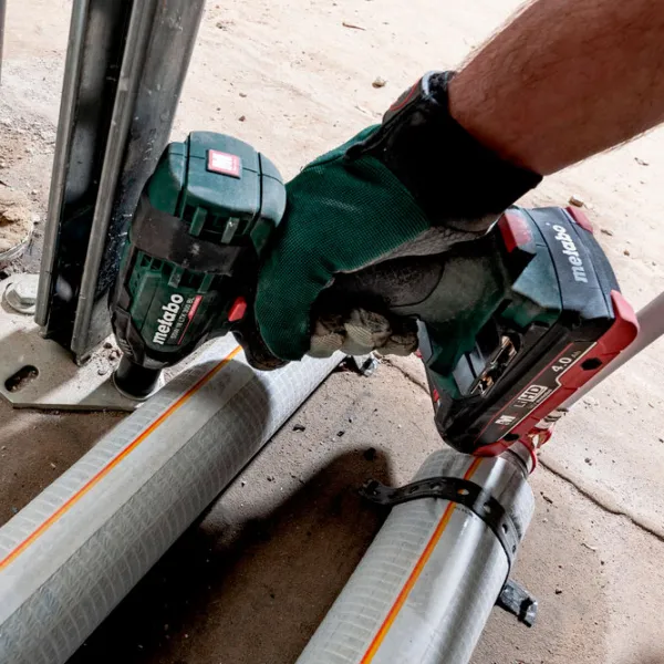 Гайковерт Metabo SSW 18 LTX 300 (602395890) Аккумулятор photo 4 Гайковерт Metabo SSW 18 LTX 300 (602395890) Аккумулятор photo 4