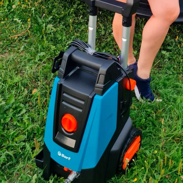 Maşină de curăţat cu presiune Bort BHR-2100-Pro 2100 W photo 8